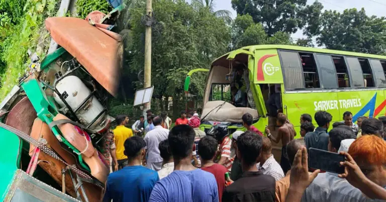 দুর্ঘটনার শিকার সিএনজি ও বাস