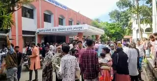 শেরপুরে কালোবাজারে সার বিক্রির অভিযোগ; ১৫ ডিলারকে জেলে প্রেরণ