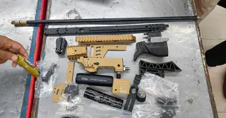 বিদেশ ফেরত যাত্রীর লাগেজে মিললো এয়ারগান, বিমানবন্দরে আটক নূর