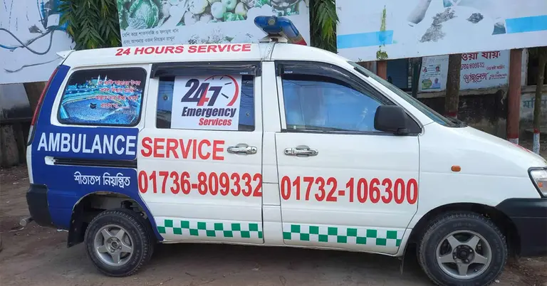 ডাকাতির কবলে পড়া অ্যাম্বুলেন্স