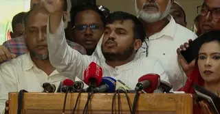 রুমিন ফারহানা আমাকে ধাক্কা মেরে ফেলে দিয়েছেন: এনসিপি নেতা আয়াতউল্লাহ