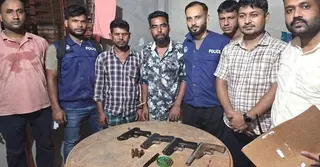 হাটহাজারীতে অস্ত্র তৈরির কারখানার সন্ধান, আটক ২