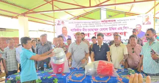 পার্বত্য প্রতিমন্ত্রী মীর হেলালের পক্ষে বলীপাড়ায় অগ্নিকাণ্ডে ক্ষতিগ্রস্ত পরিবারের মাঝে ত্রাণ বিতরণ