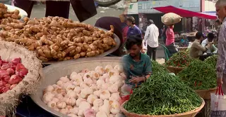 রমজান শুরু, সরবরাহ যথেষ্ট হলেও পেঁয়াজ-ডালের দাম ঊর্ধ্বমুখী