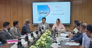 হজযাত্রীরা যাতে হয়রানির শিকার না হয় সেদিকে খেয়াল রাখতে হবে: বিমানমন্ত্রী