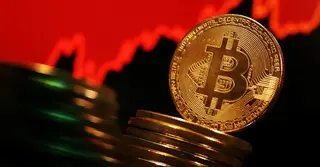 ভূ-রাজনৈতিক অস্থিরতায় ১৬ মাসের মধ্যে সর্বনিম্নে বিটকয়েনের দাম