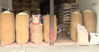 ৫ বছরে চালের দাম বেড়েছে ৫৬ শতাংশ, দুর্ভোগে নিম্ন আয়ের মানুষ