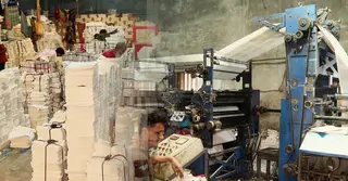 বিনামূল্যের পাঠ্যবই: প্রাথমিক এগোলেও পিছিয়ে মাধ্যমিক