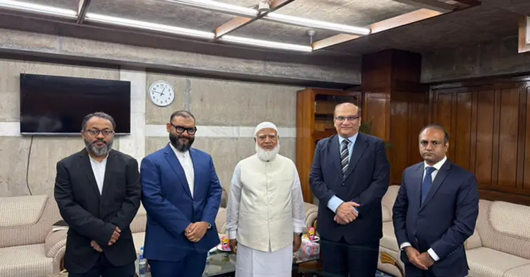 জামায়াতে ইসলামীর আমির ডা. শফিকুর রহমান ও পাকিস্তানের হাইকমিশনার