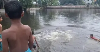 চাঁদপুরে বাড়ছেই পানিতে ডুবে প্রাণহানি; বছরের পর বছর বন্ধ সাঁতার শেখার কেন্দ্র