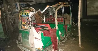 নেত্রকোণায় ট্রাক-সিএনজি সংঘর্ষে যুবক নিহত, আহত ৩