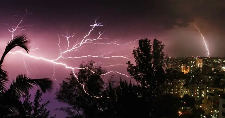 বাংলাদেশে বজ্রপাতের কারণ কী