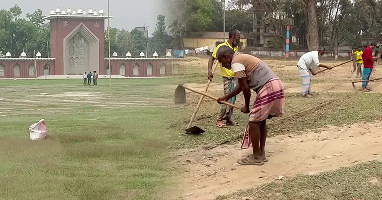 কিশোরগঞ্জের শোলাকিয়া ও  দিনাজপুরের বড় ময়দান