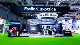 দেড়শো কোটি ডলারে সুপ্রিম অধিগ্রহণ করছে এসিলোরলুক্সোটিকা