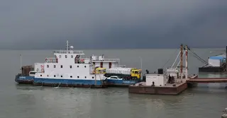 পাটুরিয়া-দৌলতদিয়া নৌরুটে ফেরি চলাচলও বন্ধ