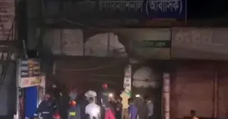 শরীয়তপুরে আবাসিক হোটেলে আগুন; পুড়ে গেছে প্রাইভেট কারসহ  ১২ মোটরসাইকেল