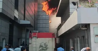 গাজীপুরে ওষুধ কারখানার আগুন নিয়ন্ত্রণে কাজ করছে ২০ ইউনিট