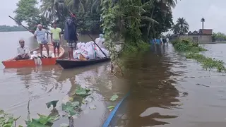 অতিবৃষ্টিতে চাঁদপুরের কয়েকশ মাছ ঘের-পুকুর প্লাবিত, লোকসানে চাষি