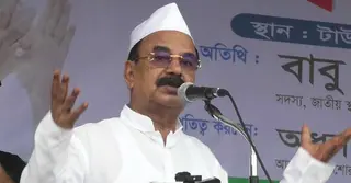 ‘আ.লীগকে নিষিদ্ধ করতে হবে সরকারের, জনগণকে কেন দাবি করতে হবে?’