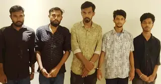 গুলশানে সাবেক এমপির বাসায় চাঁদাবাজি, ৫ নেতা স্থায়ী বহিষ্কার