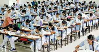 ২৪ জুলাইয়ের এইচএসসি পরীক্ষাও স্থগিত: শিক্ষা উপদেষ্টা
