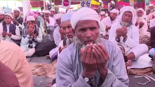 ইজতেমার দ্বিতীয় পর্ব: আখেরি মোনাজাতে বিশ্বশান্তি কামনা