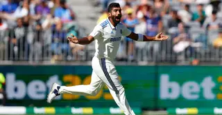 পার্থ টেস্টের প্রথম দিনে ভারতের চেয়ে ৮৩ রানে পিছিয়ে অজিরা