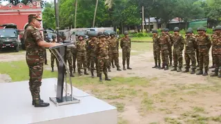 সেনাবাহিনী প্রধানের গৌরীপুর আর্মি ক্যাম্প পরিদর্শন