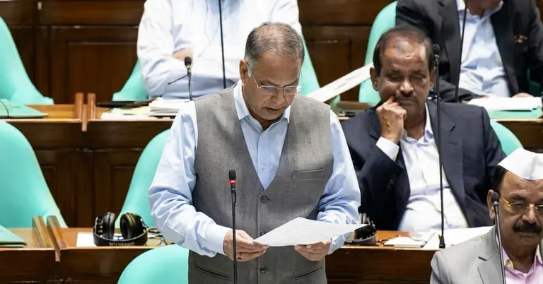 জ্বালানি তেলের পর্যাপ্ত মজুত আছে: সংসদ অধিবেশনে জ্বালানি মন্ত্রী