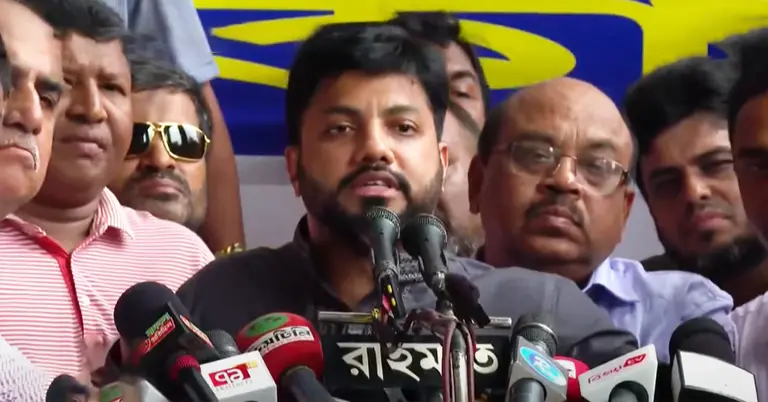 মেয়রের দায়িত্ব বুঝিয়ে দেয়ার দাবিতে আবারো ইশরাক সমর্থকদের অবস্থান