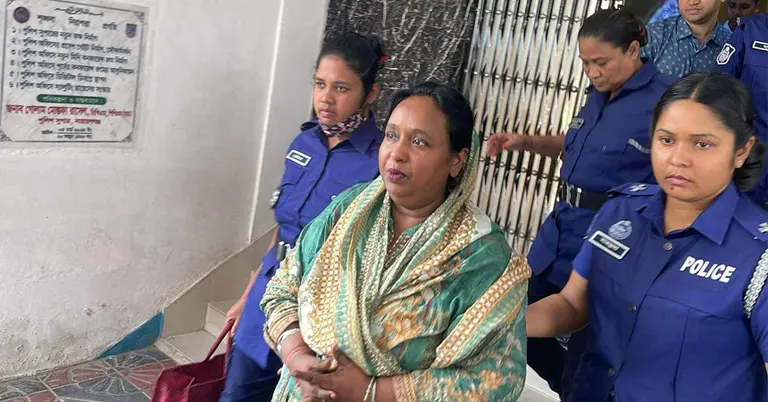 পুলিশ হেফাজতে সেলিনা আইভী