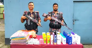 যশোর সীমান্তে ৩ লাখ টাকার চোরাচালানি পণ্য জব্দ