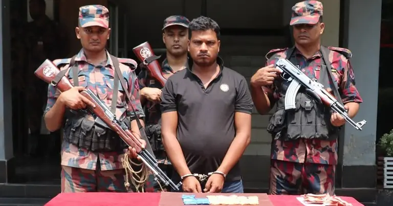 আটক হওয়া ব্যক্তি