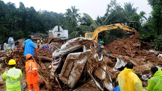 বৃষ্টিতে ভারতে প্রাণহানি ২৯৭, মৃত্যুপুরি কেরালা