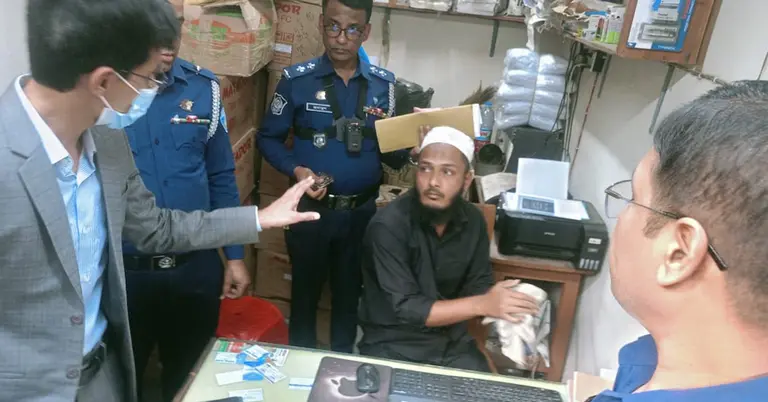 সিলসহ ব্যবসায়ী সোহেল রানা আটক