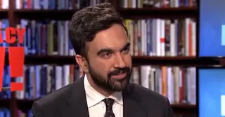 নিউ ইয়র্কের মেয়র নির্বাচনের আগাম ভোটে এগিয়ে মামদানি