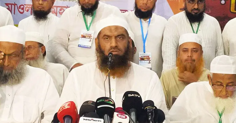 ৩০০ আসনে প্রার্থী দেবে মামুনুল হকের খেলাফত মজলিস