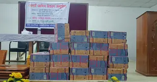 মানিকগঞ্জে বেশি দামে সেলাই মেশিন কেনায় বিতরণ স্থগিত