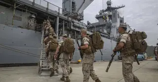 ইরানের বিরুদ্ধে যুক্তরাষ্ট্র-ইসরাইলের যুদ্ধে প্রথম মার্কিন স্থলসেনা হিসেবে মোতায়েন ২,৫০০ মেরিন