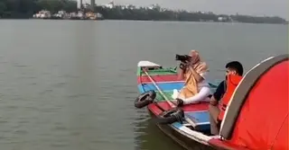 ভোটের বাংলায় গঙ্গায় মোদীর নৌকা ভ্রমণ