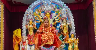 আজ মহাঅষ্টমী, কুমারী পূজার দিন