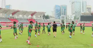 ফুটবলারদের ম্যাচ ফি পরিশোধে বিলম্ব; দ্রুত সমাধানের আশ্বাস আমের খানের