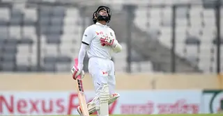 ৩৯তম জন্মদিনে মুশফিকের রেকর্ড; পেছনে ফেললেন তামিমকে