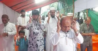 সৌদির সাথে মিল রেখে মৌলভীবাজারে ঈদুল আজহার নামাজ আদায়
