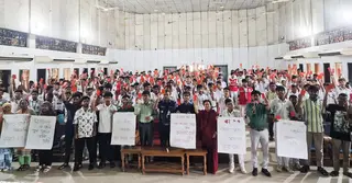 মৌলভীবাজারে মাদক ও কিশোর অপরাধকে লাল কার্ড দেখিয়ে শিক্ষার্থীদের শপথ