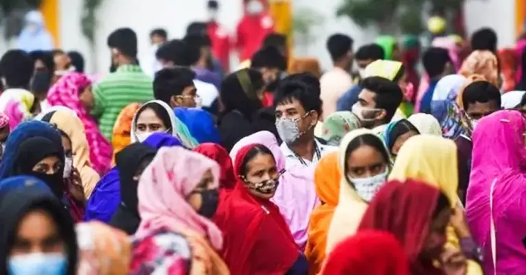 ঈদের ফিরতি যাত্রায় রেলযাত্রীদের মাস্ক পরিধানের অনুরোধ