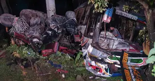 ময়মনসিংহের ফুলপুরে বাস-মাহেন্দ্র সংঘর্ষে নিহত ৭