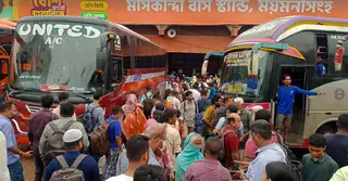 ময়মনসিংহে পরিবহন সংকট; বাড়ছে ঢাকামুখী যাত্রী চাপ