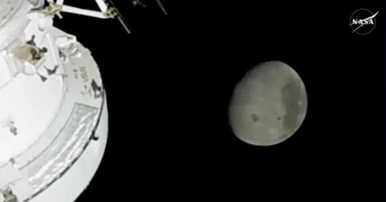 আর্টেমিস টু অভিযানের ছবি