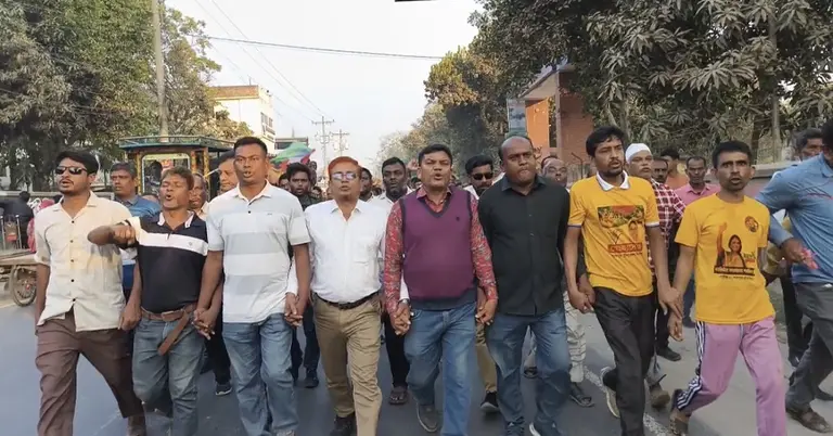 আনন্দ র‍্যালি লালপুর বাজারে